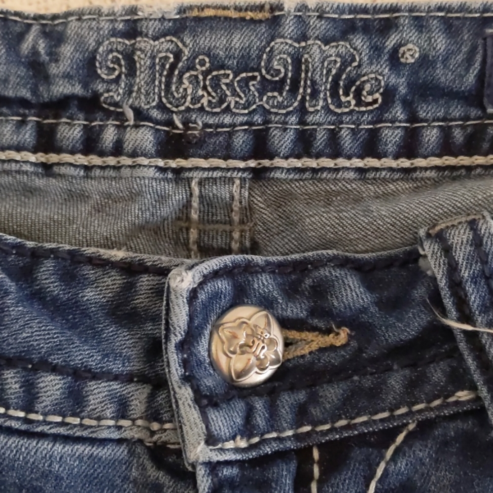 ** 2 for $27 ** Miss Me jeans - Picture 2 of 10
